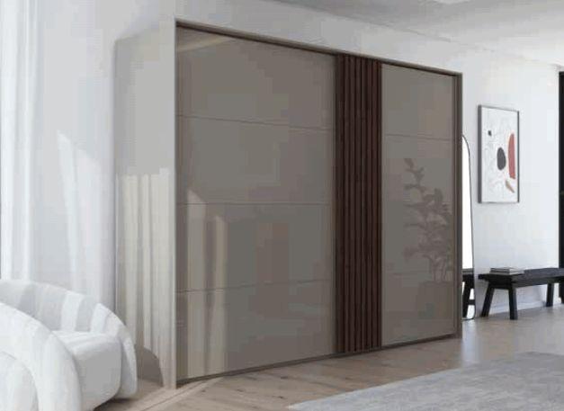 Schwebetüren-schrank