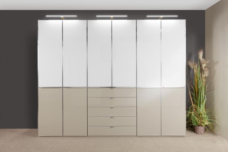 Kleiderschrank